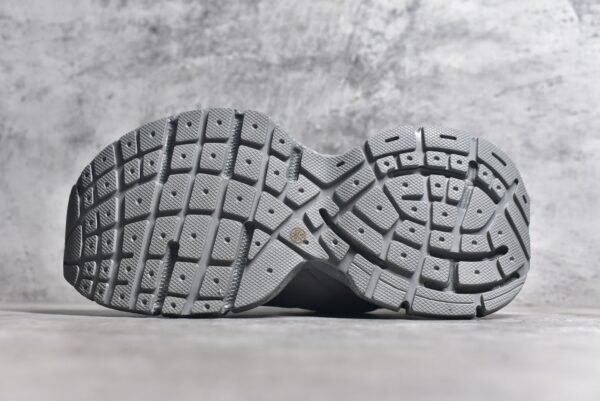 BALENCIAGA 3XL Sneakers - Image 5