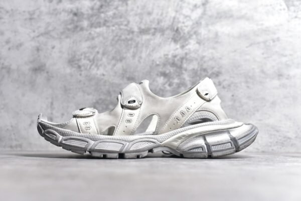 BALENCIAGA 3XL Sneakers 786959W3XLT9191