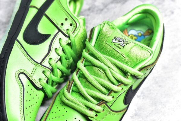 Nike SB Dunk Low x Powerpuff Girls Buttercup green    FZ8319-300 - Image 9