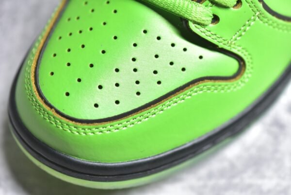 Nike SB Dunk Low x Powerpuff Girls Buttercup green    FZ8319-300 - Image 10