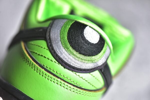 Nike SB Dunk Low x Powerpuff Girls Buttercup green    FZ8319-300 - Image 13