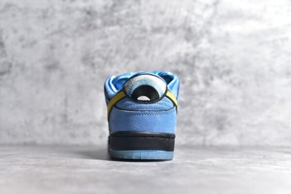 Nike SB Dunk Low x Powerpuff Girls Bubbles Light Blue    FZ8320-400 - Image 5