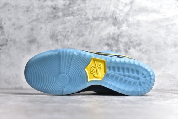 Nike SB Dunk Low x Powerpuff Girls Bubbles Light Blue    FZ8320-400 - Image 6