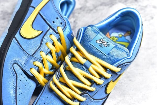 Nike SB Dunk Low x Powerpuff Girls Bubbles Light Blue    FZ8320-400 - Image 9
