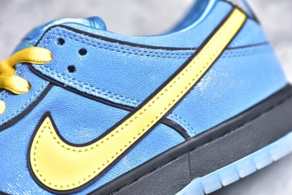 Nike SB Dunk Low x Powerpuff Girls Bubbles Light Blue    FZ8320-400 - Image 12
