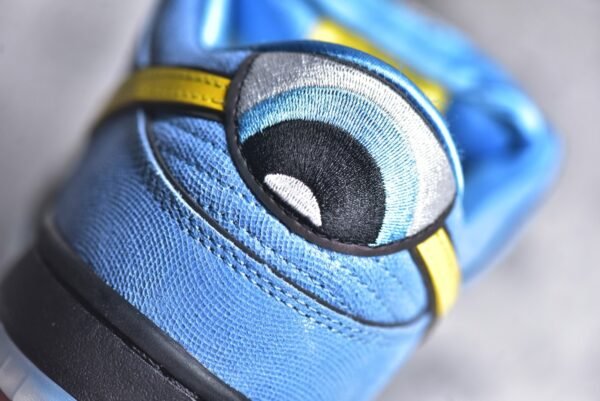 Nike SB Dunk Low x Powerpuff Girls Bubbles Light Blue    FZ8320-400 - Image 13