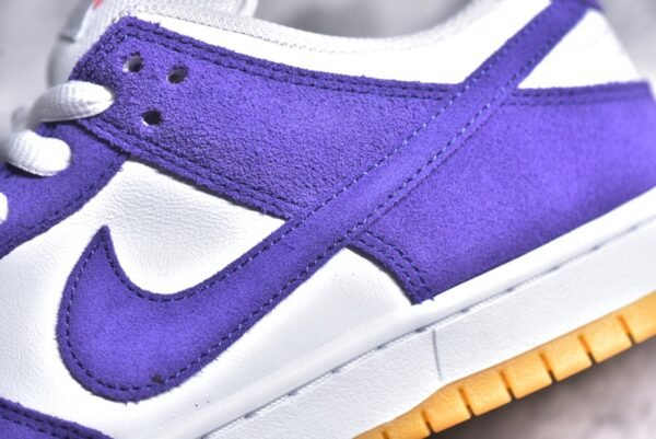 Nike SB Dunk Low Pro White Purple Gum    DV5464-500 - Image 12