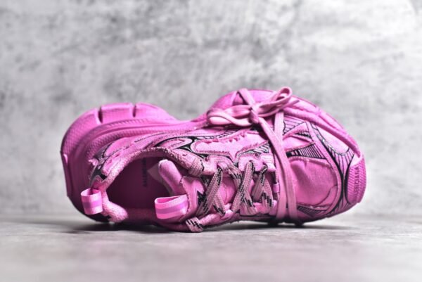 BALENCIAGA 3XL Sneakers Rosy red - Image 4