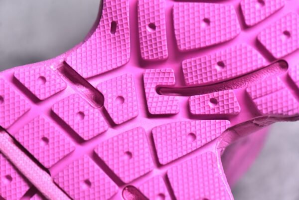 BALENCIAGA 3XL Sneakers Rosy red - Image 14