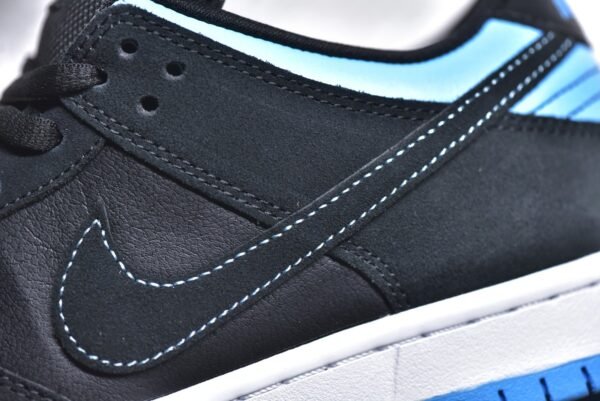 Nike SB Dunk Low Black North Carolina    304292-048 - Image 12