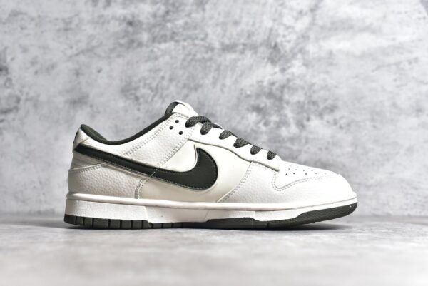 Nike SB Dunk Low Lightning Collaboration - Mi Bai Mo Green Starry Sky    XD1688-016 - Image 3