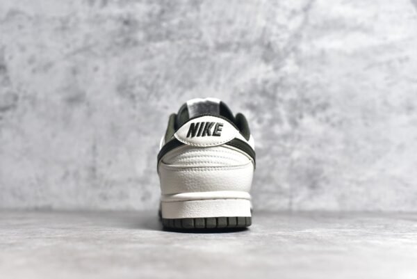 Nike SB Dunk Low Lightning Collaboration - Mi Bai Mo Green Starry Sky    XD1688-016 - Image 5