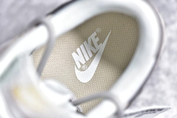 Nike SB Dunk Low Customization - Crack Grey White    DV0833-100 - Image 15