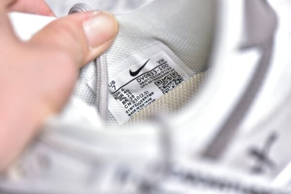 Nike SB Dunk Low Customization - Crack Grey White    DV0833-100 - Image 16