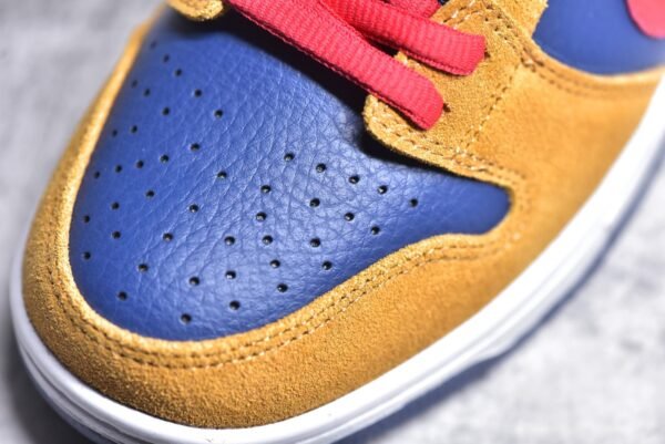 Nike SB Dunk Low “Reverse Papa Bear”    BQ6817-700 - Image 10