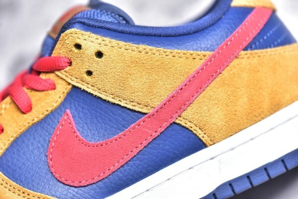 Nike SB Dunk Low “Reverse Papa Bear”    BQ6817-700 - Image 12