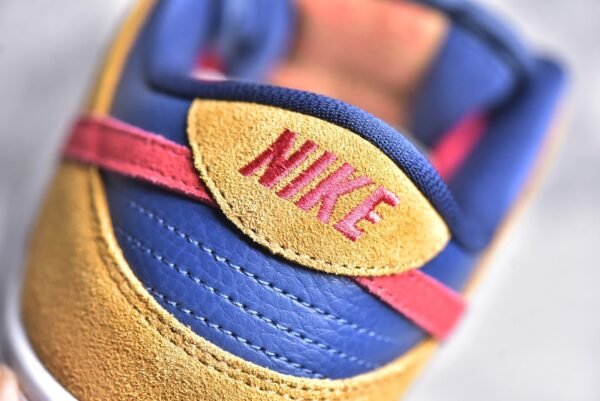 Nike SB Dunk Low “Reverse Papa Bear”    BQ6817-700 - Image 13