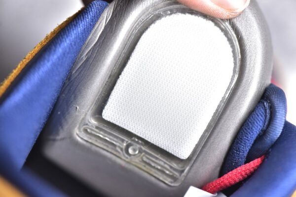 Nike SB Dunk Low “Reverse Papa Bear”    BQ6817-700 - Image 17