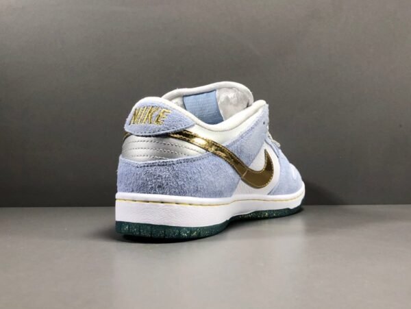 Nike SB Dunk Low Holiday Special "Frozen    DC9936-100 - Image 7