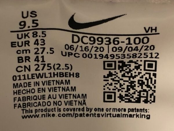 Nike SB Dunk Low Holiday Special "Frozen    DC9936-100 - Image 8