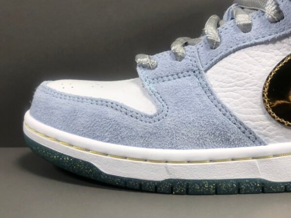 Nike SB Dunk Low Holiday Special "Frozen    DC9936-100 - Image 11
