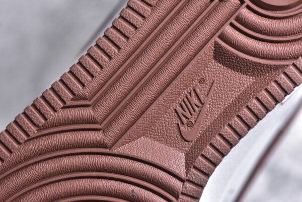 NiKe Air Force 1'07 Low Baijiu red      CN2873-106 - Image 14