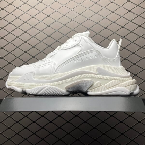 Balenciaga   Triple S Sneaker white