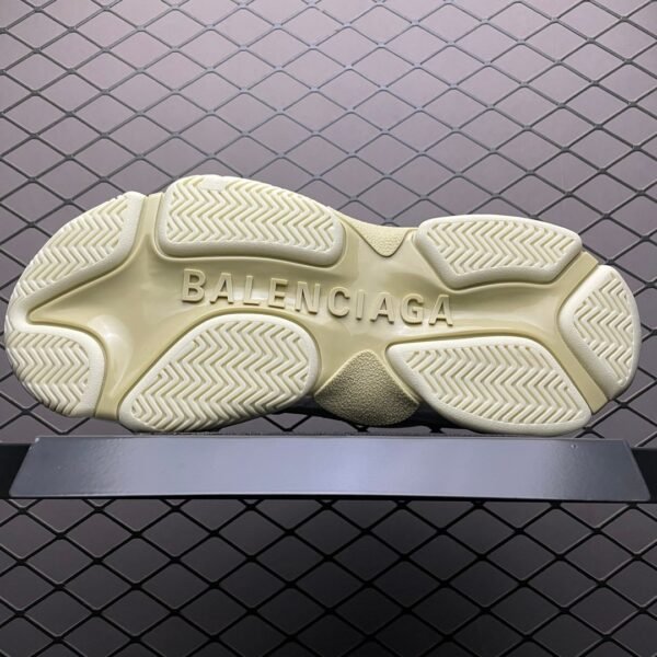 Balenciaga  Triple S Sneaker creamy-white - Image 5