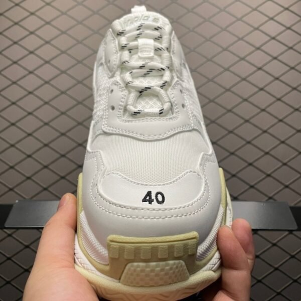 Balenciaga  Triple S Sneaker creamy-white - Image 9