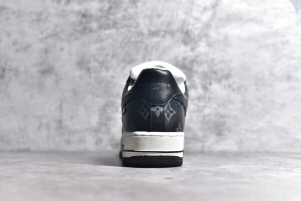 NiKe Air Force 1'07 Low x Louis Vuitton  Co branded - Black and White    SR33530 - Image 5