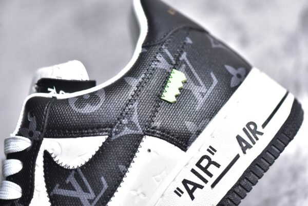 NiKe Air Force 1'07 Low x Louis Vuitton  Co branded - Black and White    SR33530 - Image 20