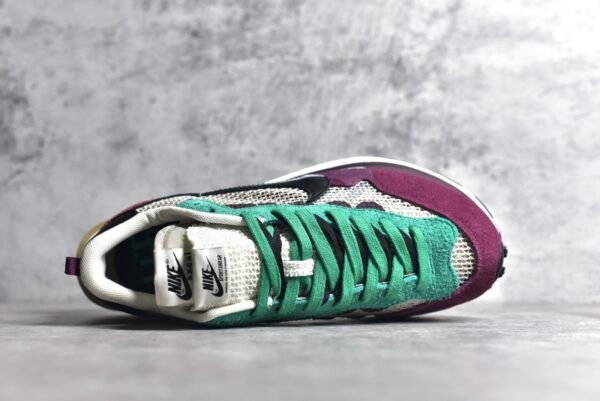 Sacai x VaporWaffle Villain Red Neptune Green    DD3035-200 - Image 4