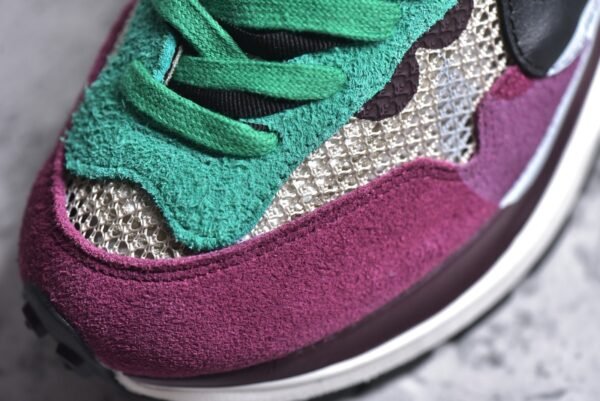 Sacai x VaporWaffle Villain Red Neptune Green    DD3035-200 - Image 10