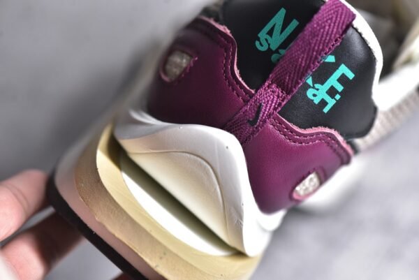 Sacai x VaporWaffle Villain Red Neptune Green    DD3035-200 - Image 13