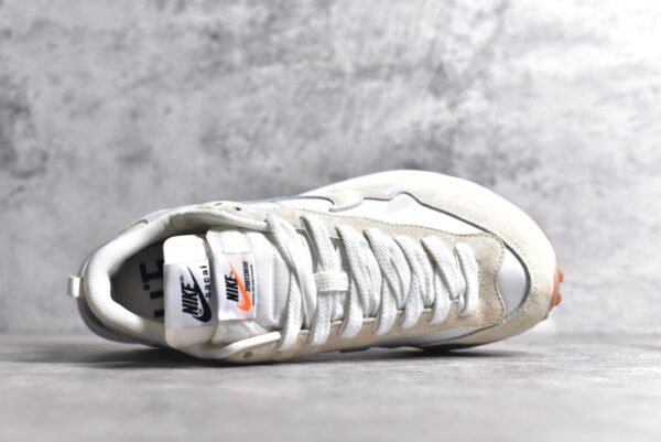 Sacai x VaporWaffle Sail Gum    DD1875-100 - Image 4