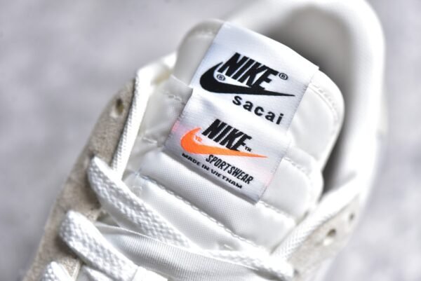 Sacai x VaporWaffle Sail Gum    DD1875-100 - Image 11