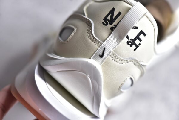 Sacai x VaporWaffle Sail Gum    DD1875-100 - Image 13