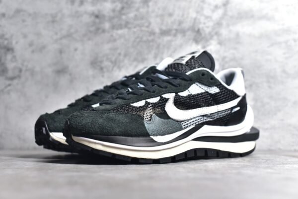 Sacai x VaporWaffle Black White    CV1363-001 - Image 2