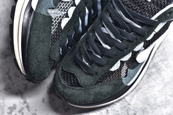 Sacai x VaporWaffle Black White    CV1363-001 - Image 8