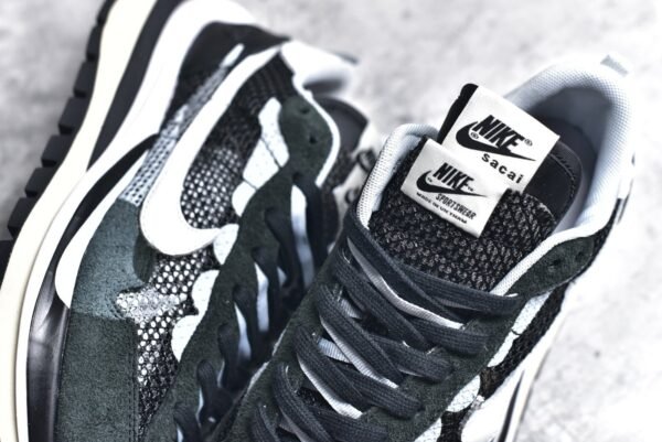 Sacai x VaporWaffle Black White    CV1363-001 - Image 9