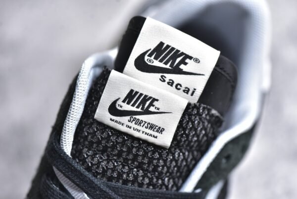 Sacai x VaporWaffle Black White    CV1363-001 - Image 11