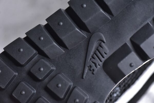 Sacai x VaporWaffle Black White    CV1363-001 - Image 14