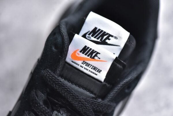 Sacai x VaporWaffle Black Gum    DD1875-001 - Image 11