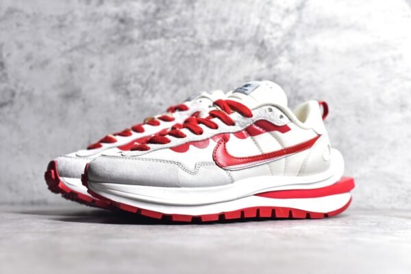 Sacai x VaporWaffle White Red    DD1875-110 - Image 2