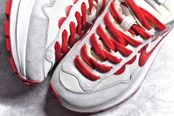 Sacai x VaporWaffle White Red    DD1875-110 - Image 8