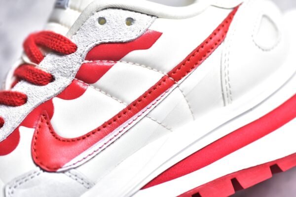 Sacai x VaporWaffle White Red    DD1875-110 - Image 12