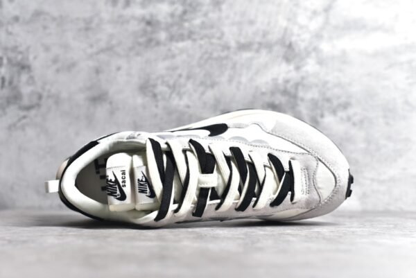 Sacai x VaporWaffle White Black    DD1875-102 - Image 4