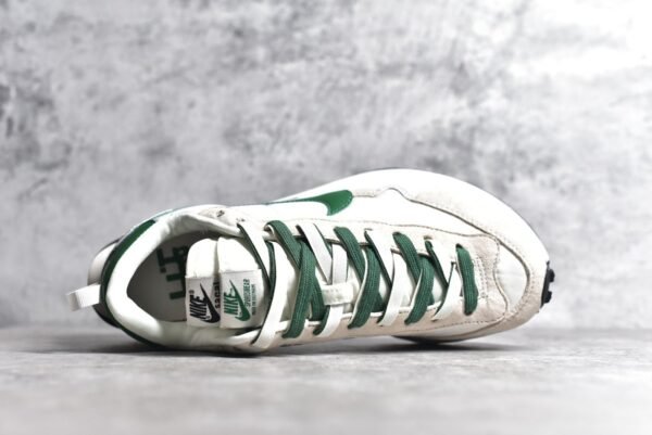 Sacai x VaporWaffle White green    DD1875-102 - Image 4