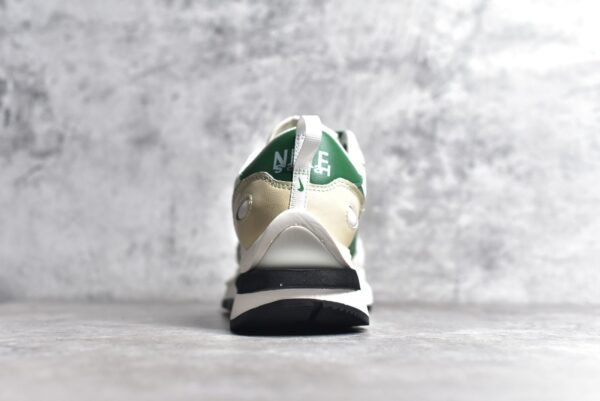 Sacai x VaporWaffle White green    DD1875-102 - Image 5