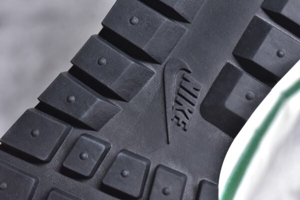 Sacai x VaporWaffle White green    DD1875-102 - Image 14